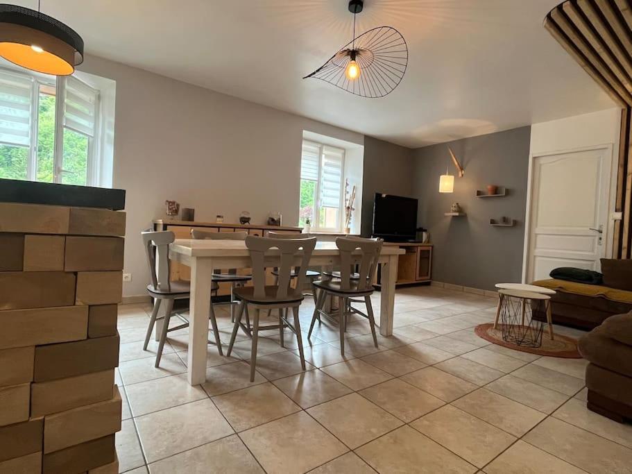 Appartement 5 Personnes Avec Espace Plein Air Saint-Maurice-sur-Moselle Exterior photo